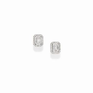 A 18K white gold and diamond earrings