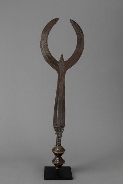 Coltello da parata Ngombe, Doko, Iboko, ferro forgiato, h cm 70