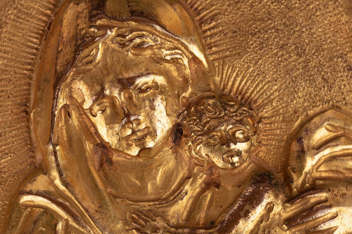 Lotto di Quattro Placche in Lamina di Rame Sbalzato, Cesellato e Dorato, Secoli XVI - XVII