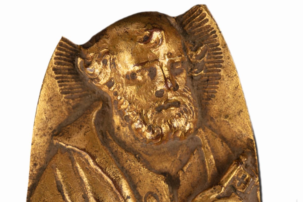 Lotto di Quattro Placche in Lamina di Rame Sbalzato, Cesellato e Dorato, Secoli XVI - XVII