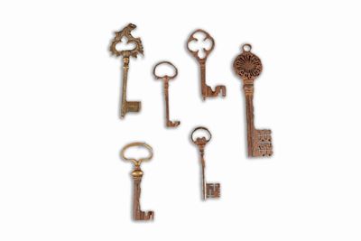 Set di sei antiche chiavi in ferro e bronzo, Venezia, fine XVI - inizio XVII secolo