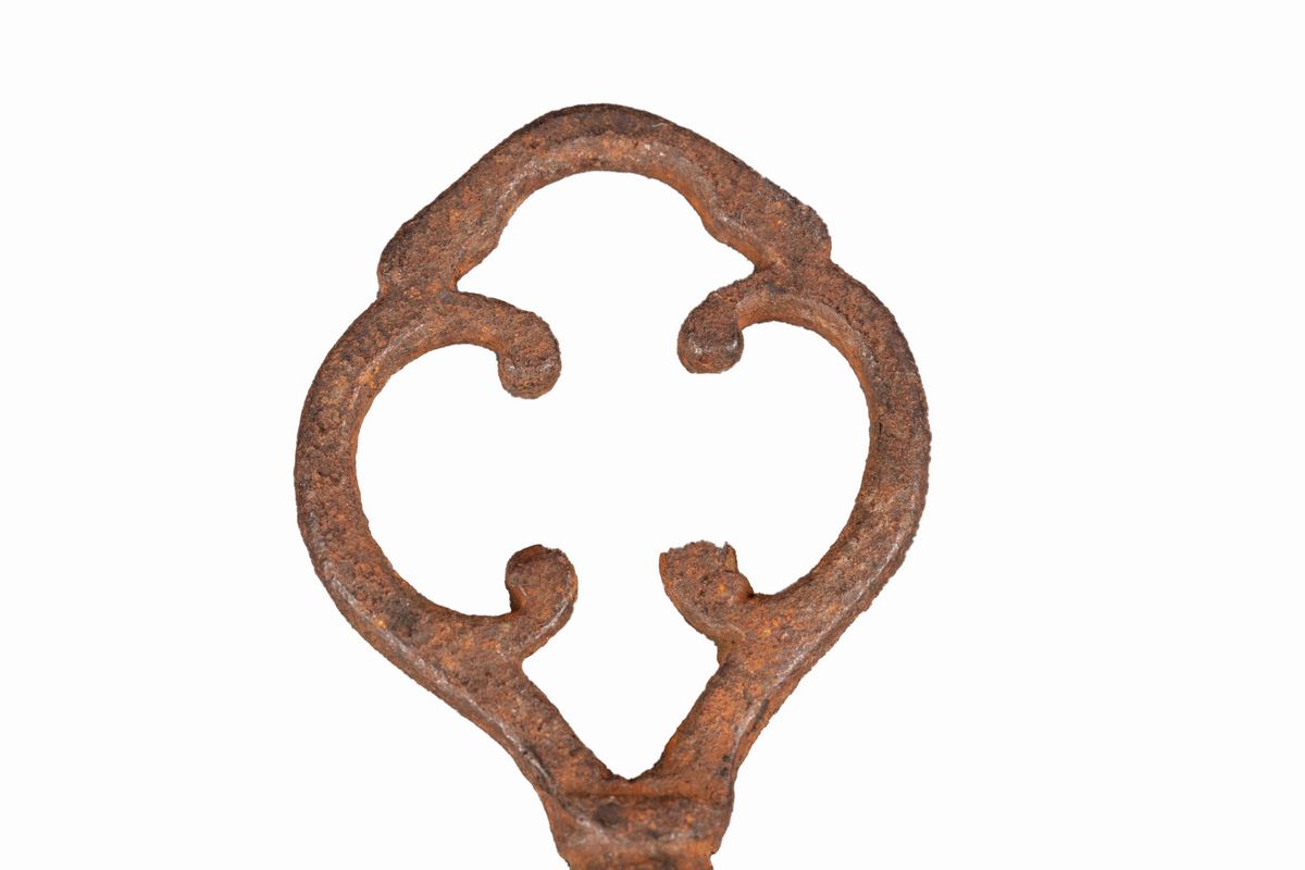 Set di sei antiche chiavi in ferro e bronzo, Venezia, fine XVI - inizio XVII secolo