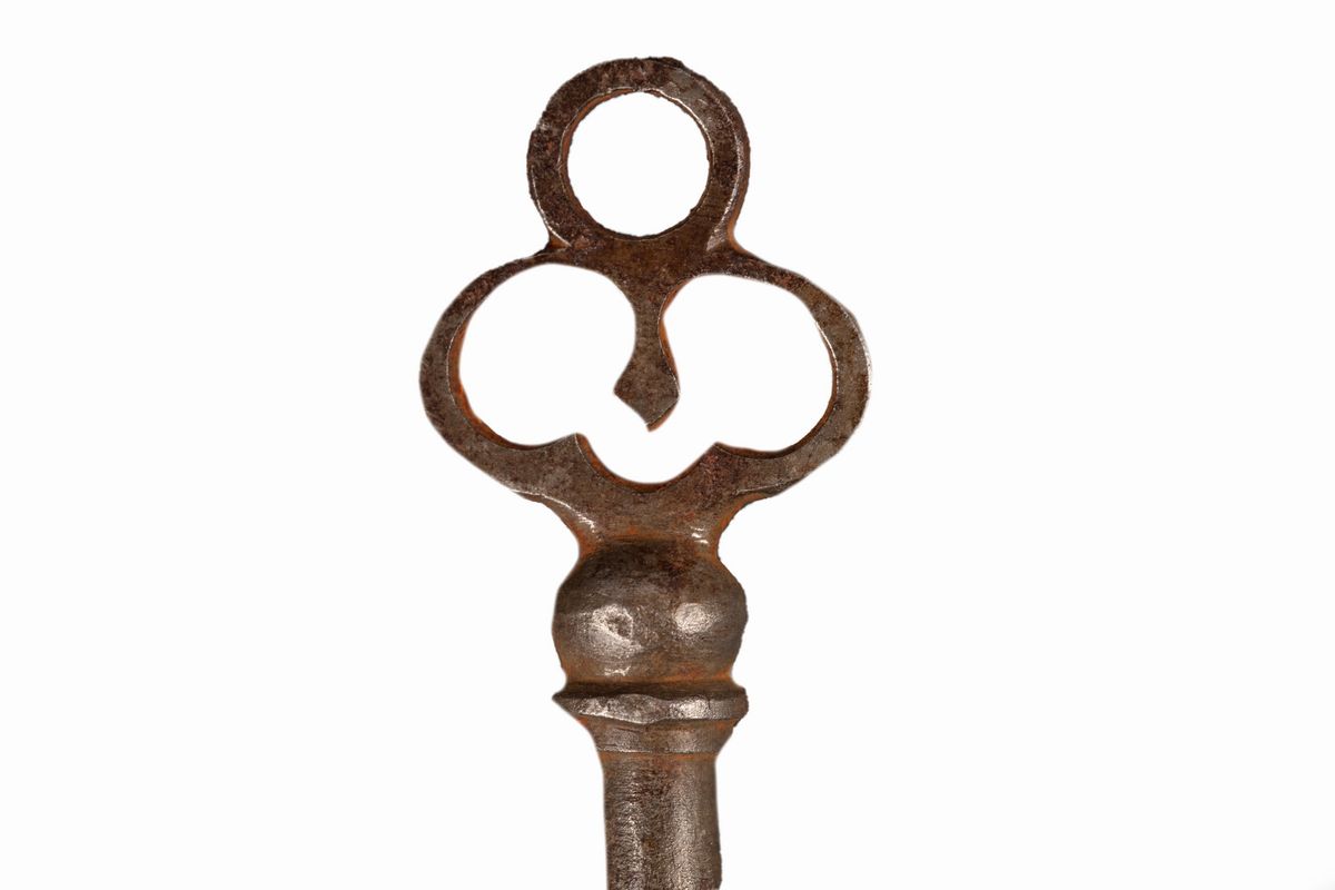 Chiavi in ferro, secoli XVII - XVIII, lotto composto da otto esemplari
