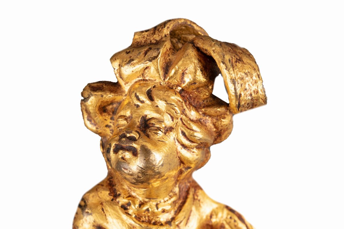 Piccola Scultura in Bronzo Dorato Raffigurante Giovane Paggetto con Cappello Piumato, Secoli XVII...