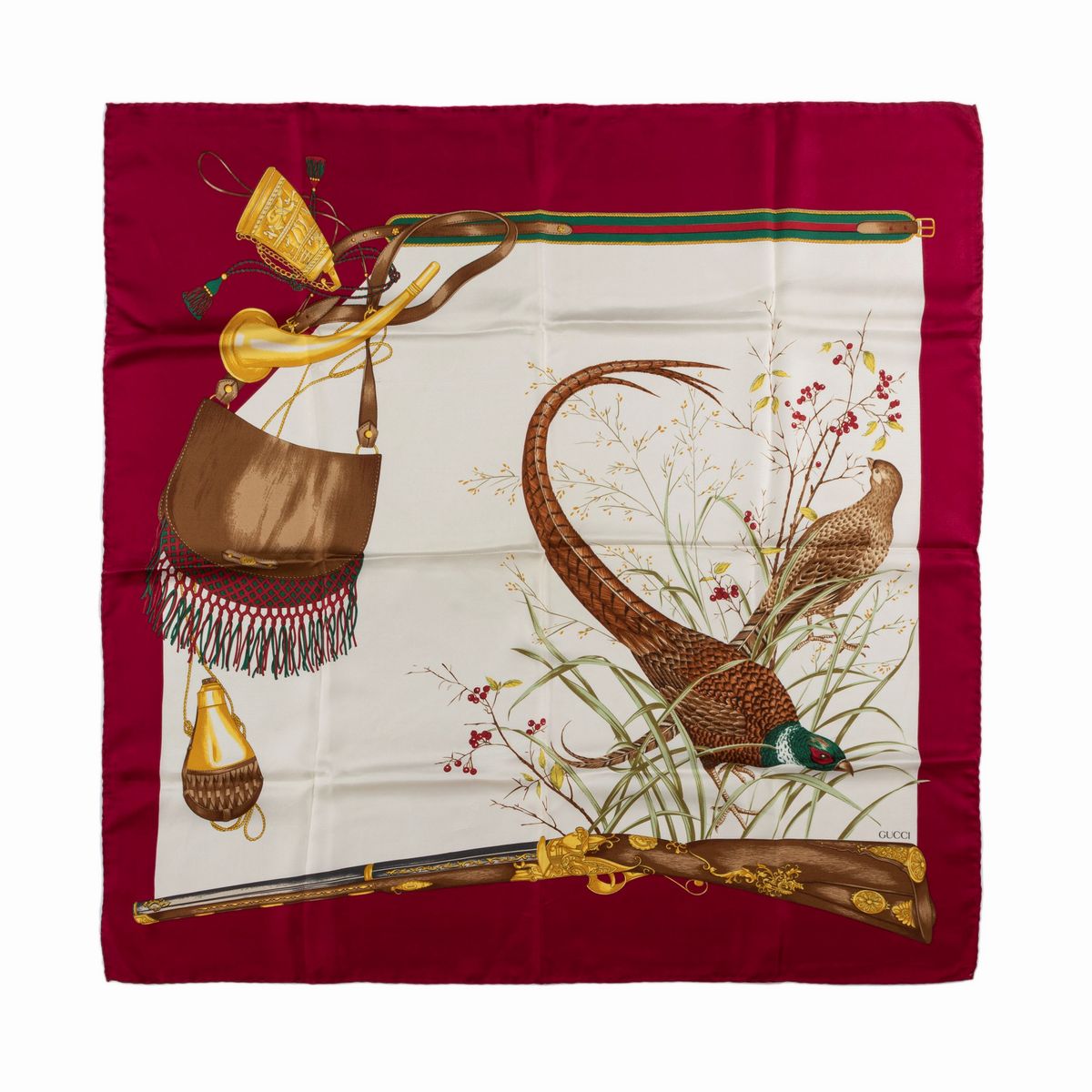 Gucci - Lotto di due foulard in seta con diverse fantasie e colori