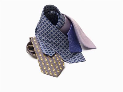 Set di quattro cravatte in seta, diverse fantasie e colori