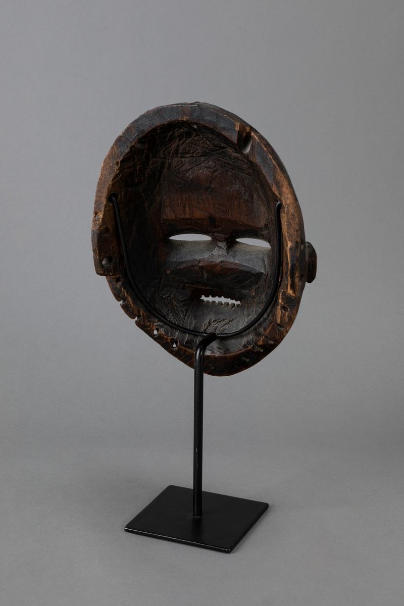 Lovale, Maschera di danza in legno duro