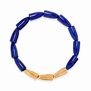 Vhernier - A 18K yellow gold and lapislazzulo necklace, Vhernier, 
