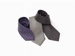 Three twill silk ties with box