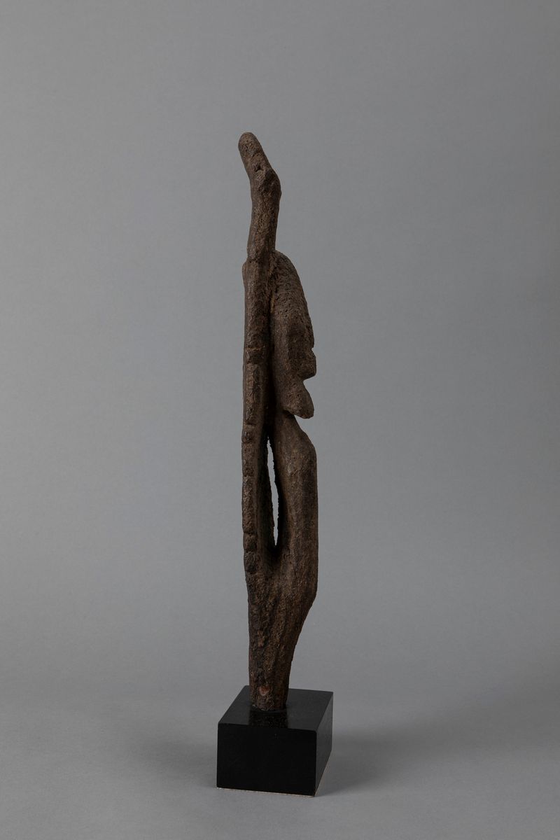 TELLEM, Figura rituale in legno duro, h 42,3 cm