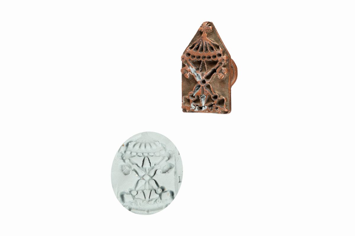 Lotto Composto da Quattro Sigilli in Bronzo, Privi di Manico, Secoli XVIII - XIX