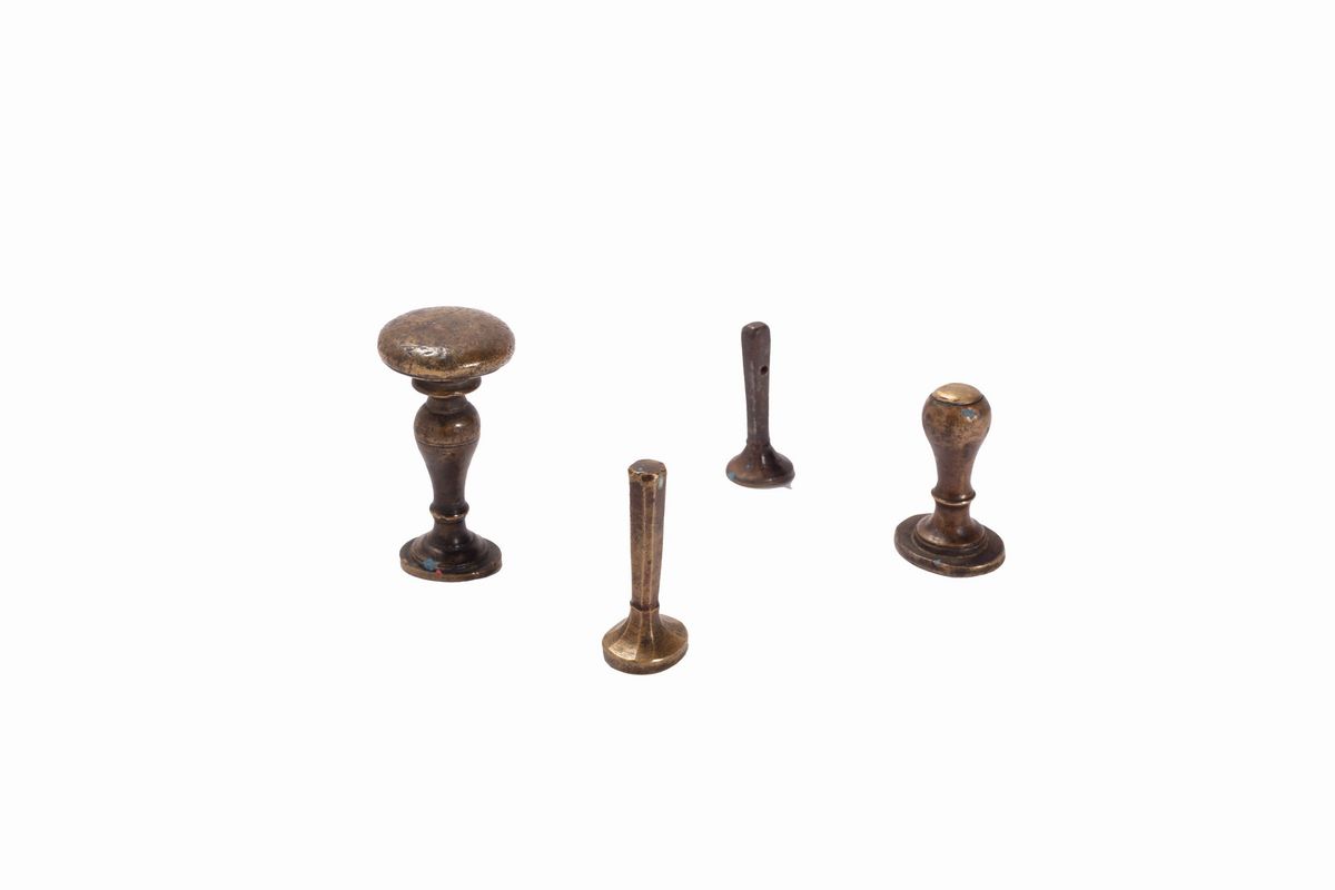 Lotto Composto da Quattro Sigilli in Bronzo, con Stemmi Nobiliari, Secoli XVII - XVIII