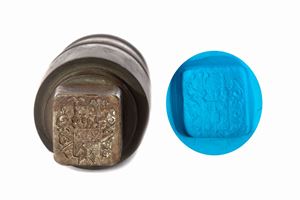 Iron seal with barrel-shaped horn case, with noble coat of arms, 18th century