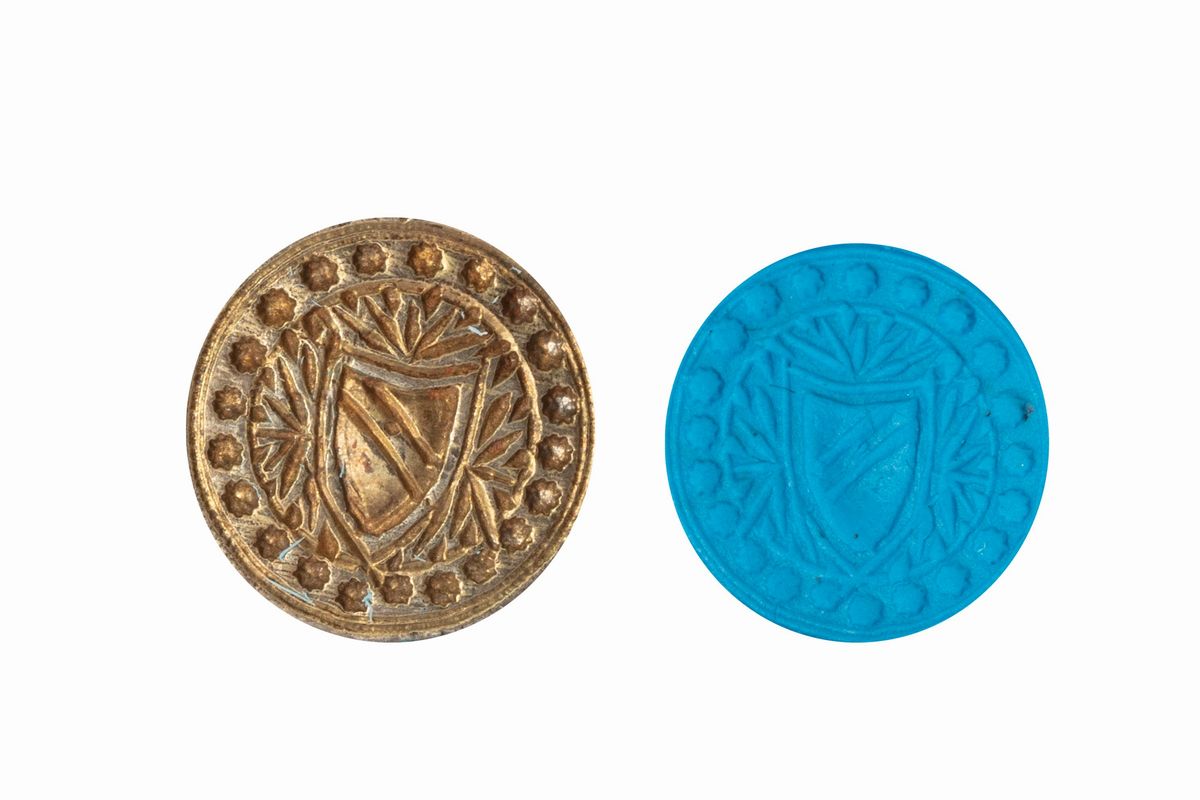 Due Antichi Anelli in Bronzo, con Sigilli