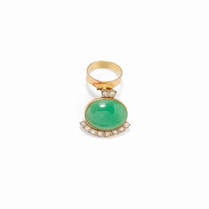  - Anello con giadeite e diamanti