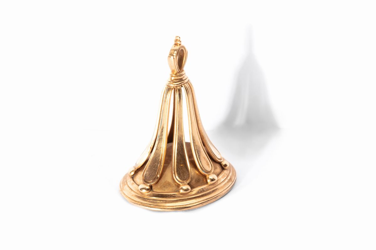 Sigillo a pendente in oro e onice, profilo di donna, inizio secolo XIX
