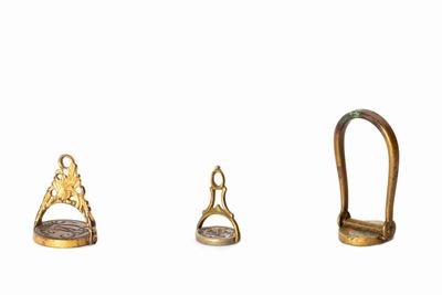 Lotto Composto da Tre Sigilli in Bronzo a Pendente, di Cui Due Multipli, con Stemmi Nobiliari, Se...