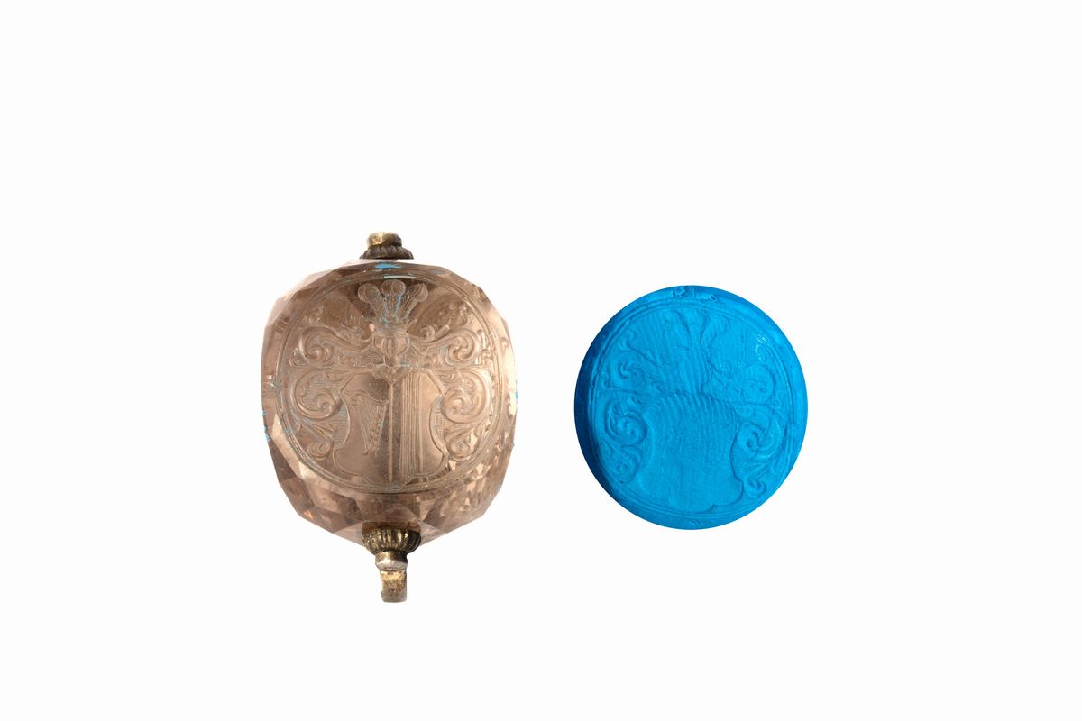 Sigillo multiplo a pendente, argento e topazio fumé, secoli XVIII - XIX