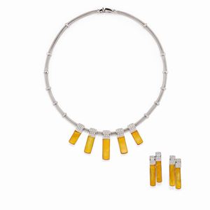 A 18K white gold, diamond and mother-of-pearl demi-parure