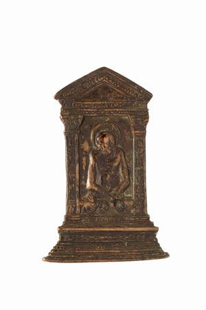 Peace in bronze depicting Ecce Homo within a shrine aedicule