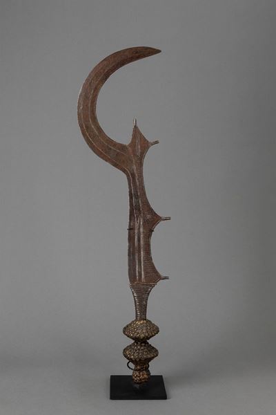 Coltello Ngata, Ngombe, Congo Kinshasa, ferro forgiato, h 71 cm