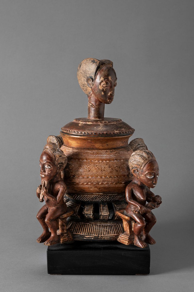 Kouassi Kouame, Coppa per unguenti, legno dipinto