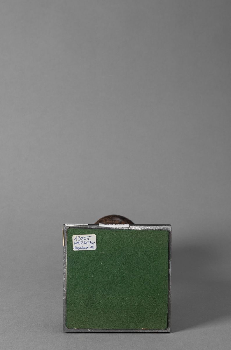 LUBA, Figura Janus in legno duro