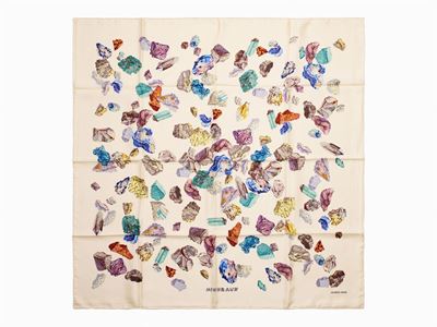 Hugo Grygkar, Foulard Minéraux, seta su fondo color cipria, 1984