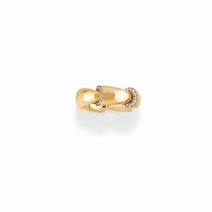 A 18K yellow gold and diamond ring, Vhernier