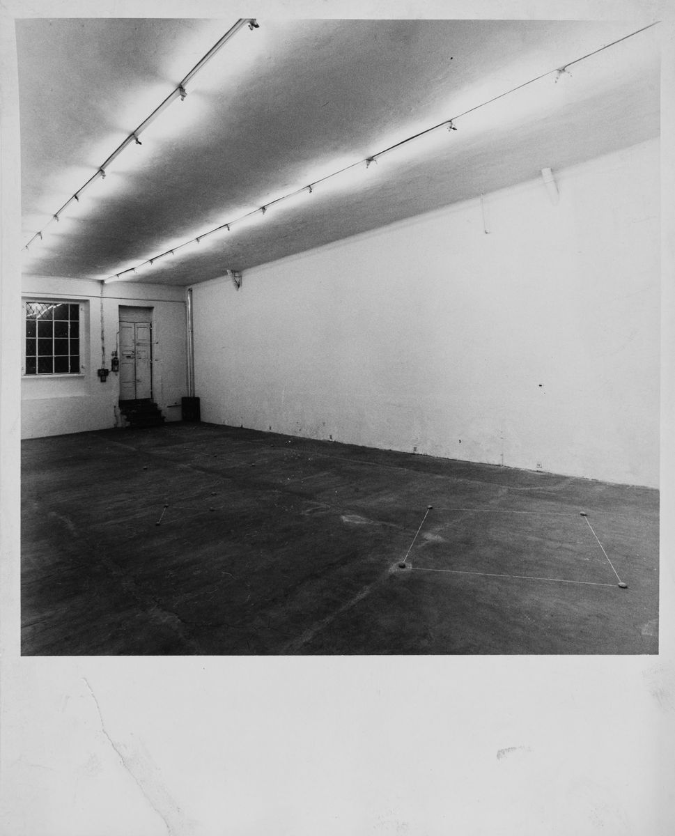 Lotto Composto da 06 Stampe Vintage e Catalogo della Mostra Mel Bochner