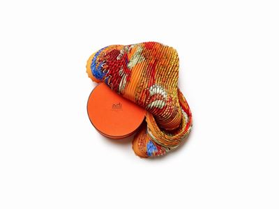 Annie Faivre, Foulard Chapeau, Seta plissé, 1990