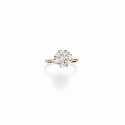 Anello con Diamante