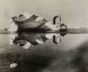 Photografic print of installation Iceberg Project 1969, sea between Greenland and New-foundland