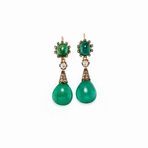 A 18K yellow gold, emerald and diamond pendant earrings, with box, end XIX Century