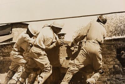 Senza Titolo (lavoratori)
