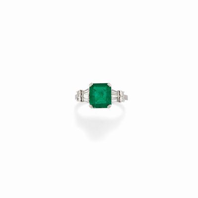Anello con Smeraldo Colombiano e Diamanti