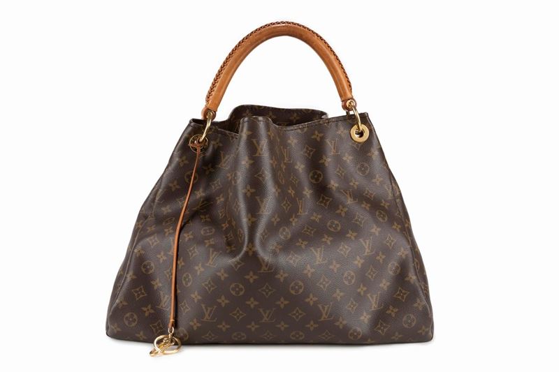 Sold at Auction: Louis Vuitton, Louis Vuitton Artsy MM Monogram Canvas  Shoulder Bag