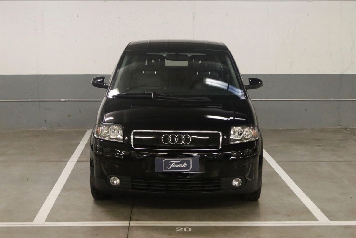Audi - Vettura storica del 2000, telaio n. WAUZZZ8ZZ1N016377