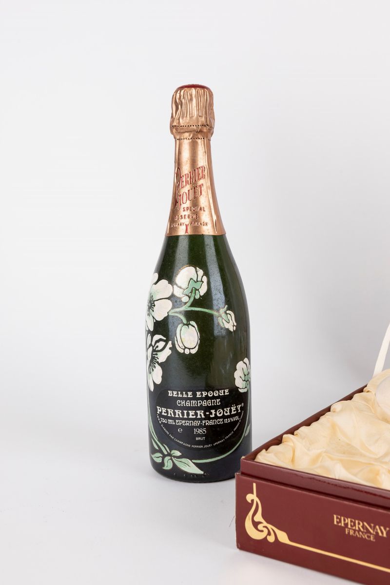 Francia - Cofanetto Perrier Jouet Belle Epoque, 1985 con calici e piattino decorati