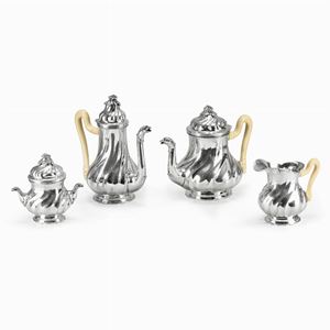  - A silver tea and coffee set, 1948-1955 circa