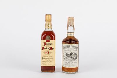 Ancient Age, Bourbon 10 YO e Southern Comfort, Liqueur