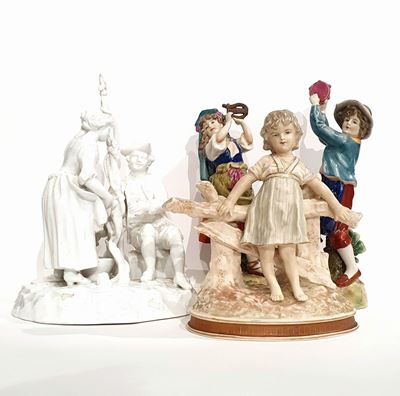 Statuine in porcellana policroma del XX secolo, quattro figurine