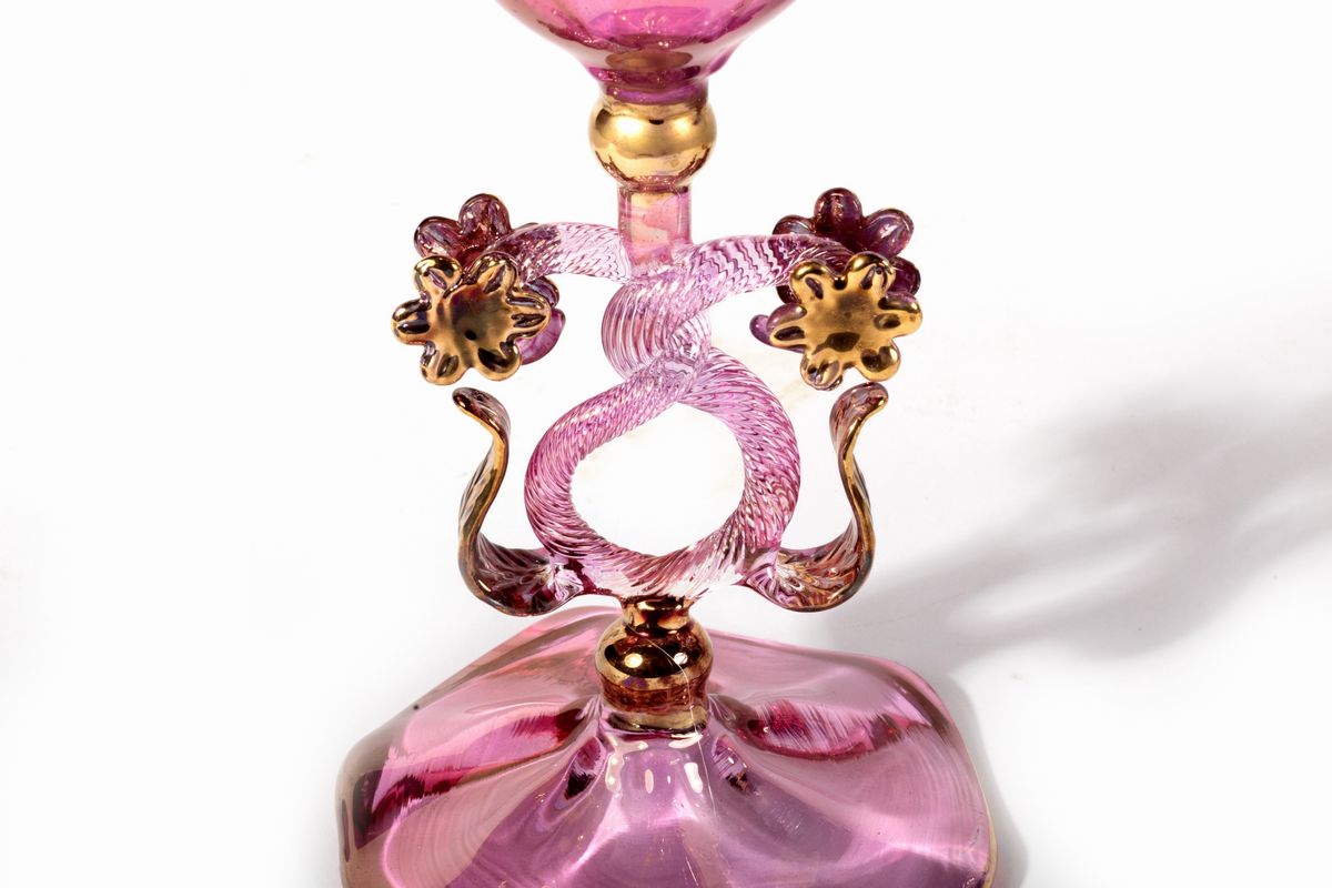Set di sette bicchieri da collezione in vetro, secolo XX