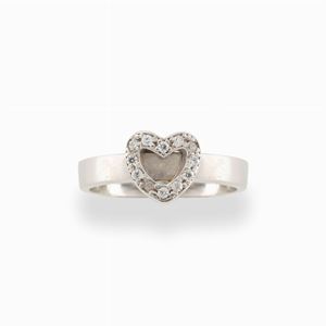 A sterling silver and zirconia ring