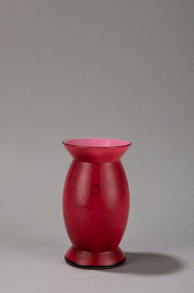 Vaso Idalion, vetro lattimo, 1995