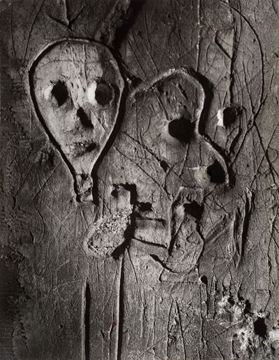 Graffiti, dalla Serie IV, Masques et Visages, Stampa vintage alla gelatina ai sali d'argento