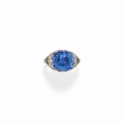Anello con Zaffiro Sintetico e Diamanti