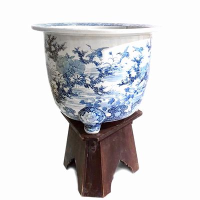 Cache pot in porcellana bianca e blu, Cina, fine secolo XIX - inizio secolo XX
