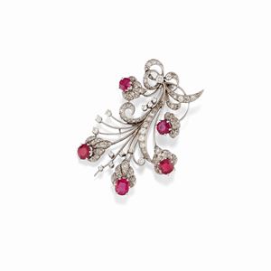 Spilla con diamanti e rubini