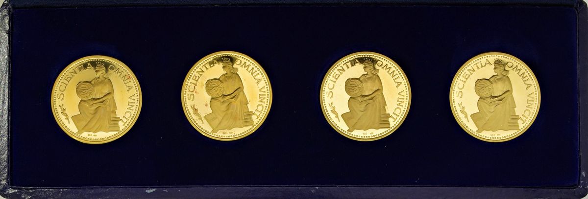 Euronummus, Serie di 4 medaglie in oro 900/1.000